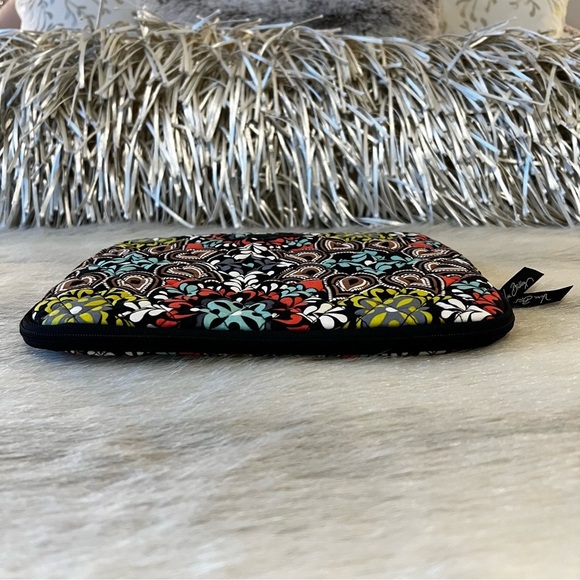VERA BRADLEY Sierra 2015 Black Orange Blue 10.5 x 8” Padded Tech Tablet Sleeve - Picture 7 of 10